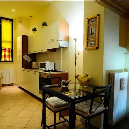 13- Tourist House Pratello Appartement *